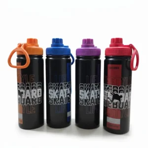 قمقمه فلزی Skateboard – درب پیچی با دستگیره حمل و لبی آسان نوش – گنجایش ۶۰۰ میلی‌لیتر