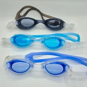 عینک شنا بچه‌گانه مدل 1700 | لنز نشکن ضد بخار و UV | بند سیلیکونی قابل تنظیم | طراحی نرم و ایمن